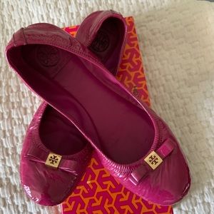 Tory Burch Fuchsia Bow tie Flat